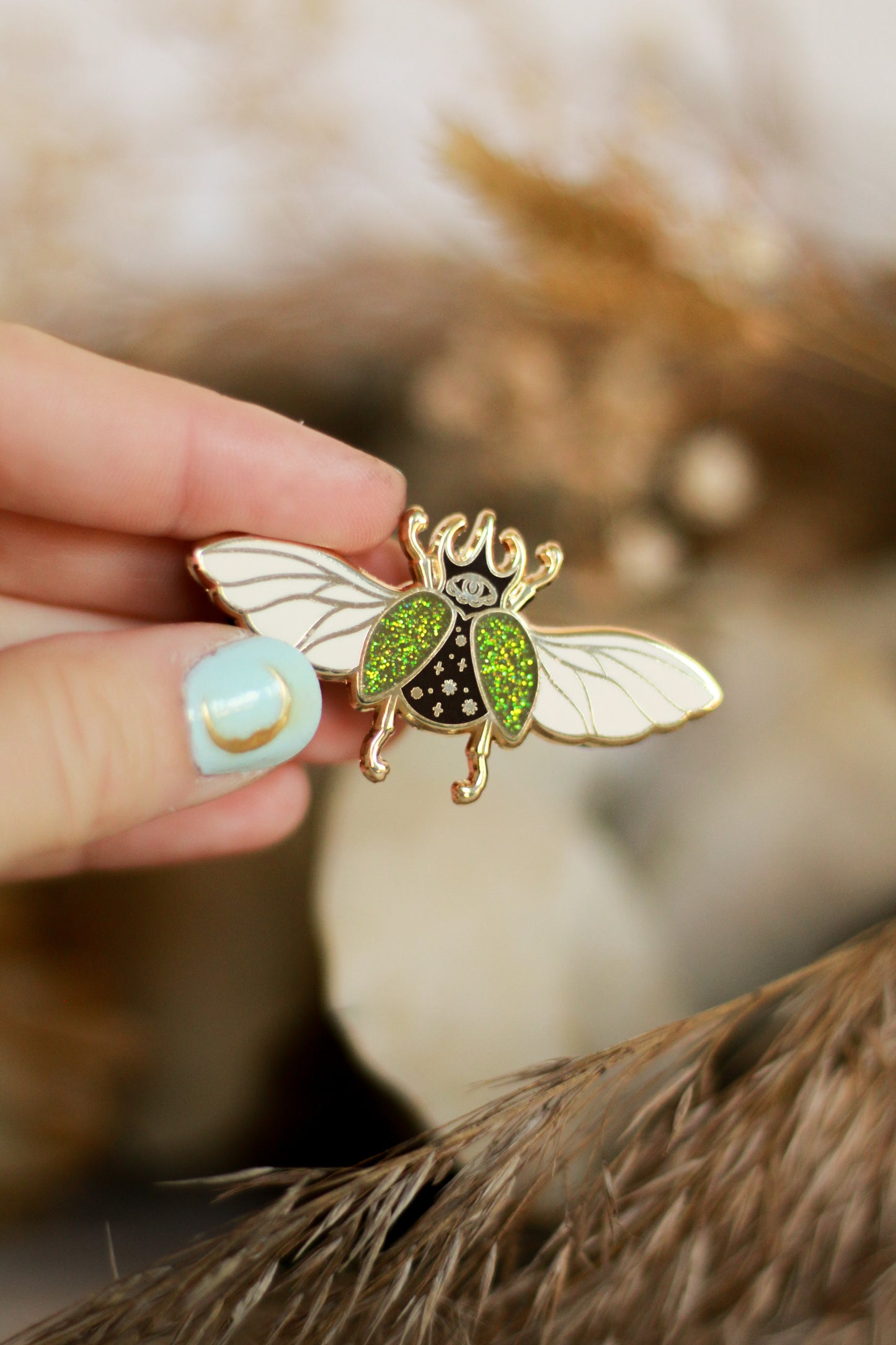 Pin's scarabée