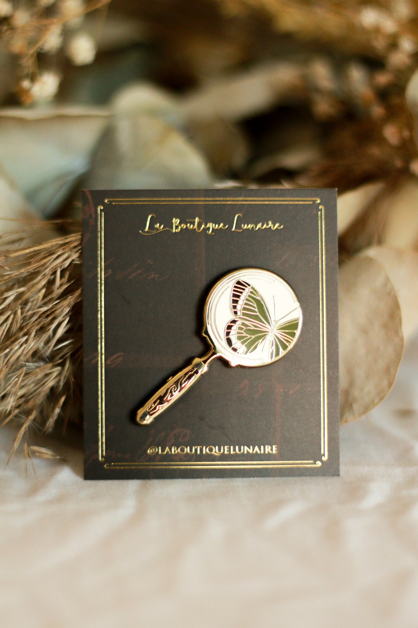 Pin's loupe