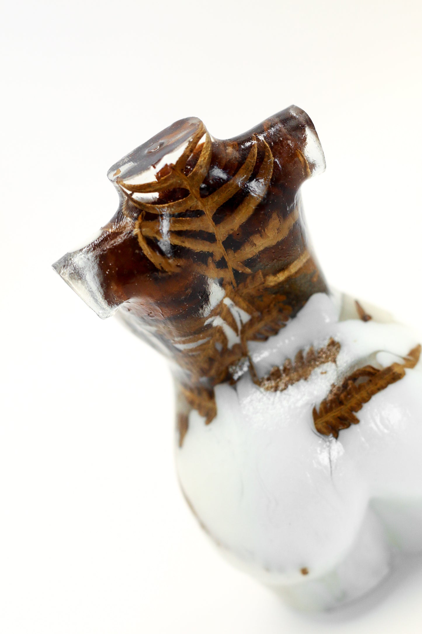 Statuette of a woman no. 36