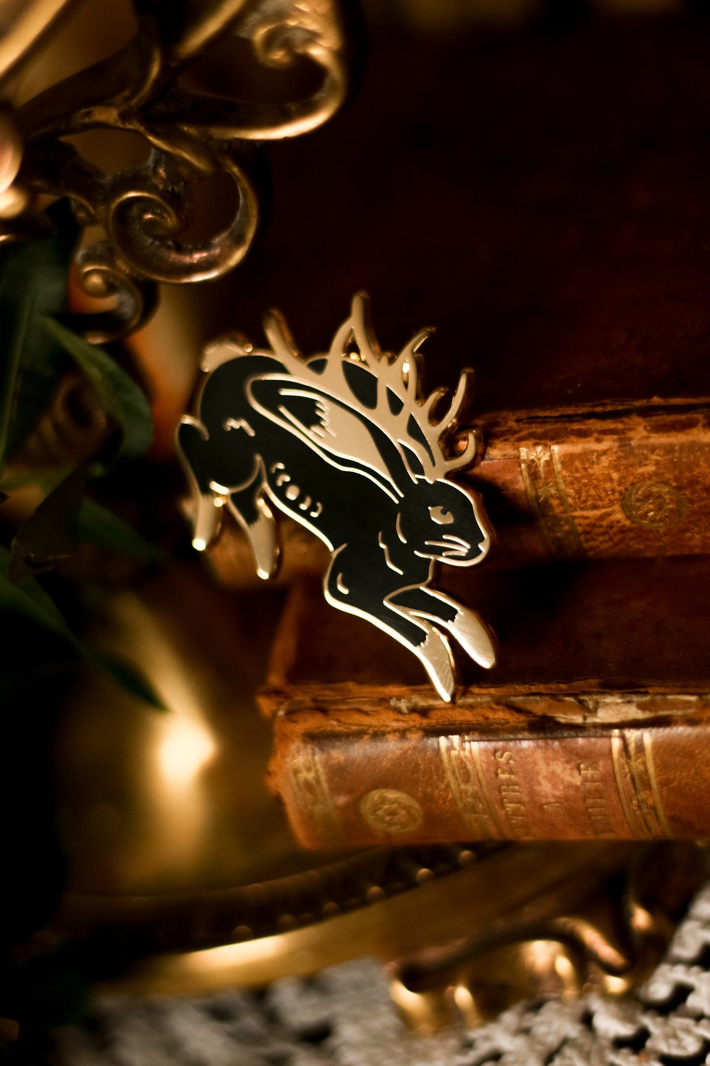 Lot de 2 pin's : White & Dark Jackalope