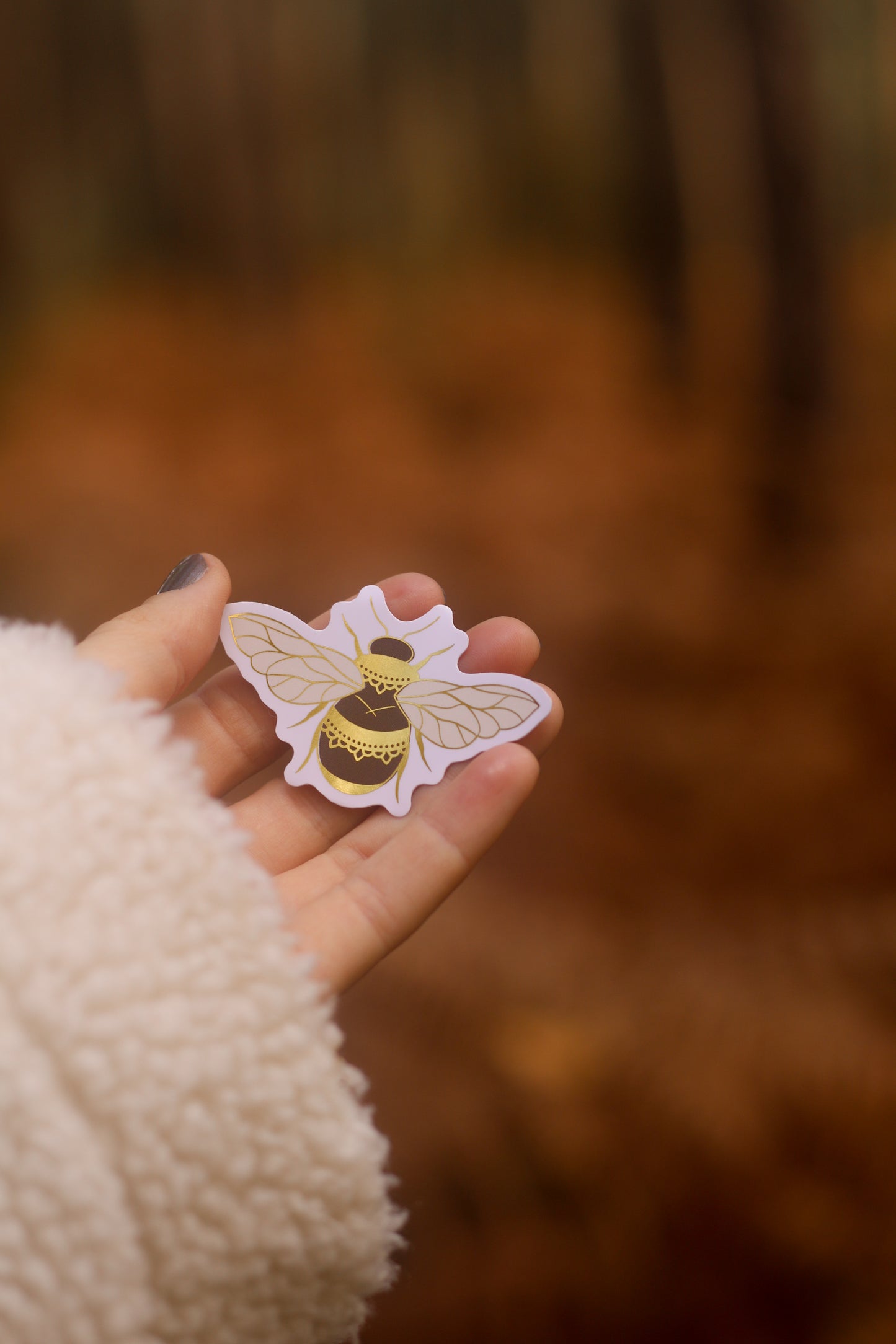 Sticker abeille dorée