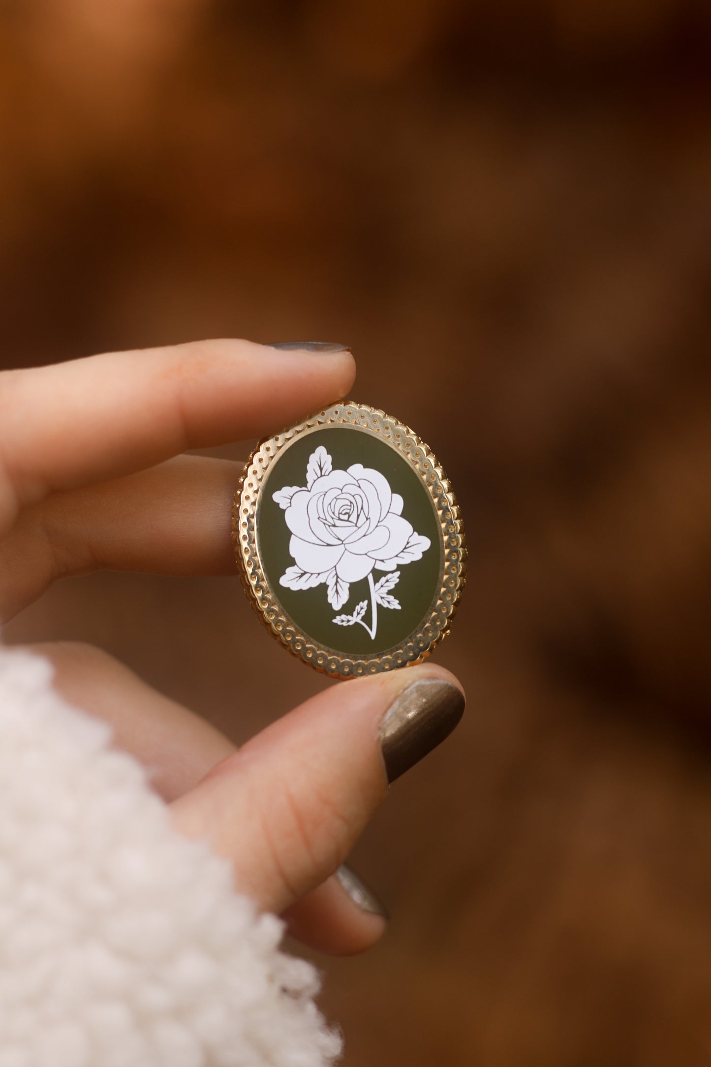 Broche camée verte