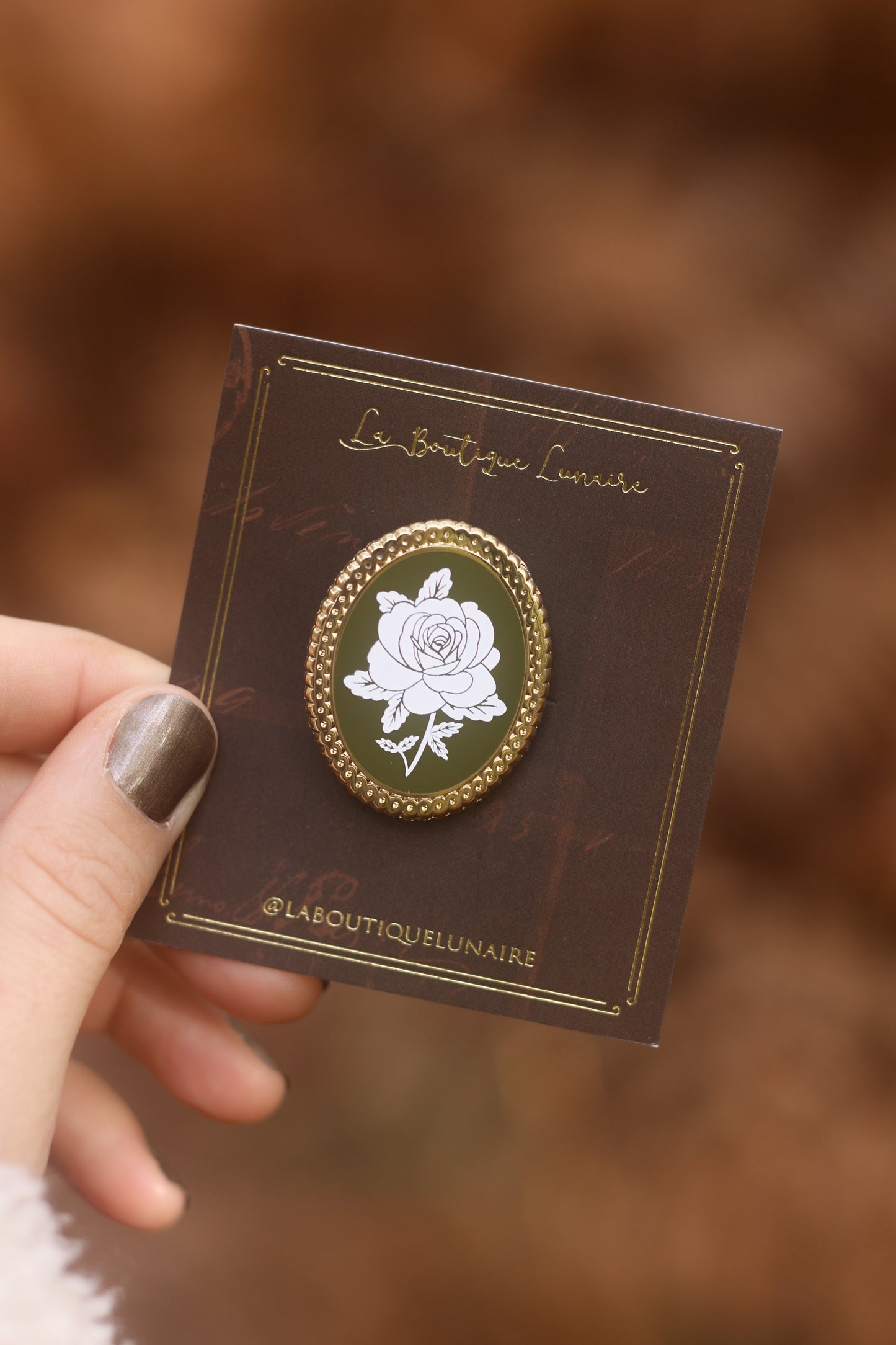 Broche camée verte