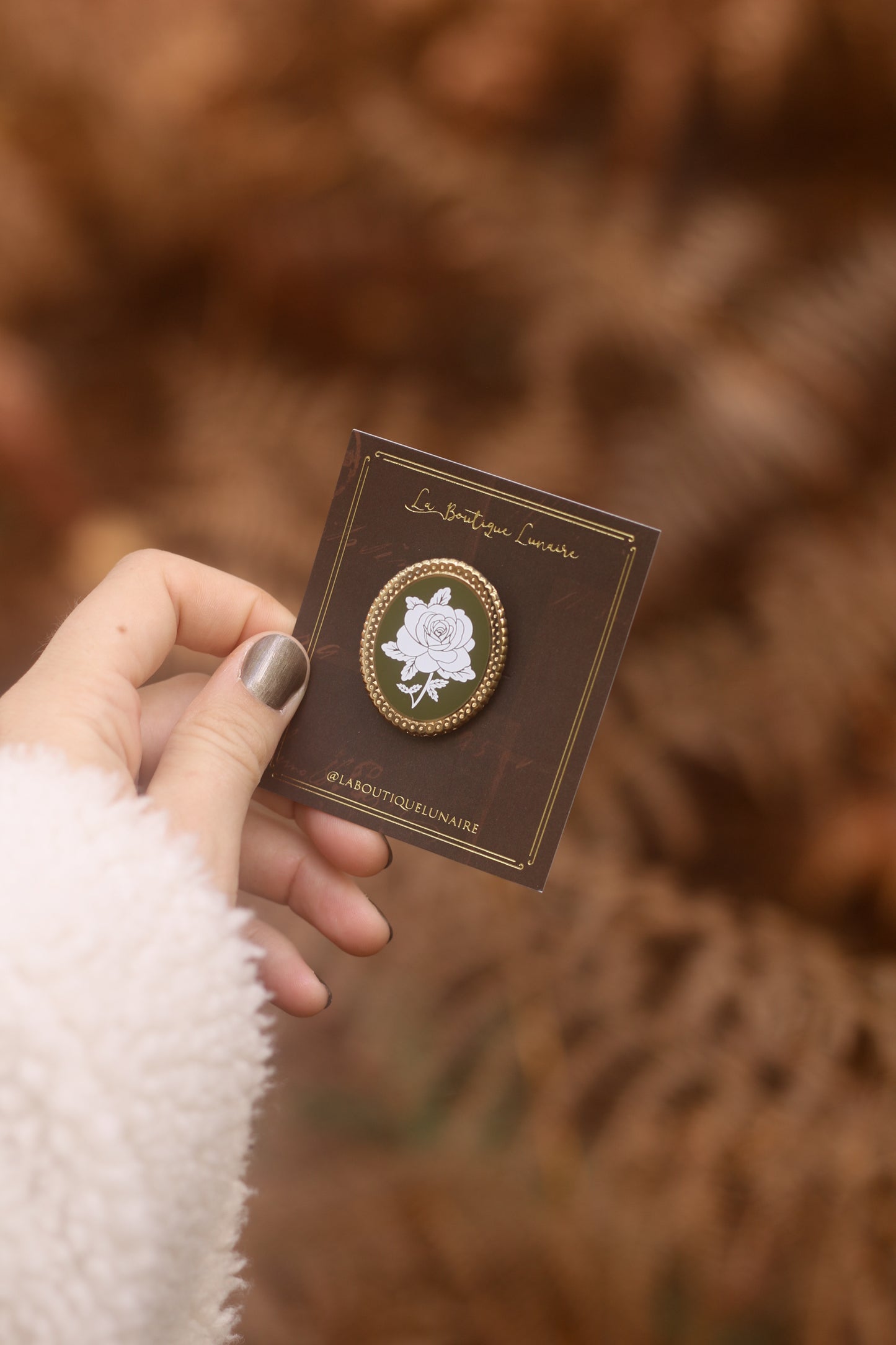 Broche camée verte