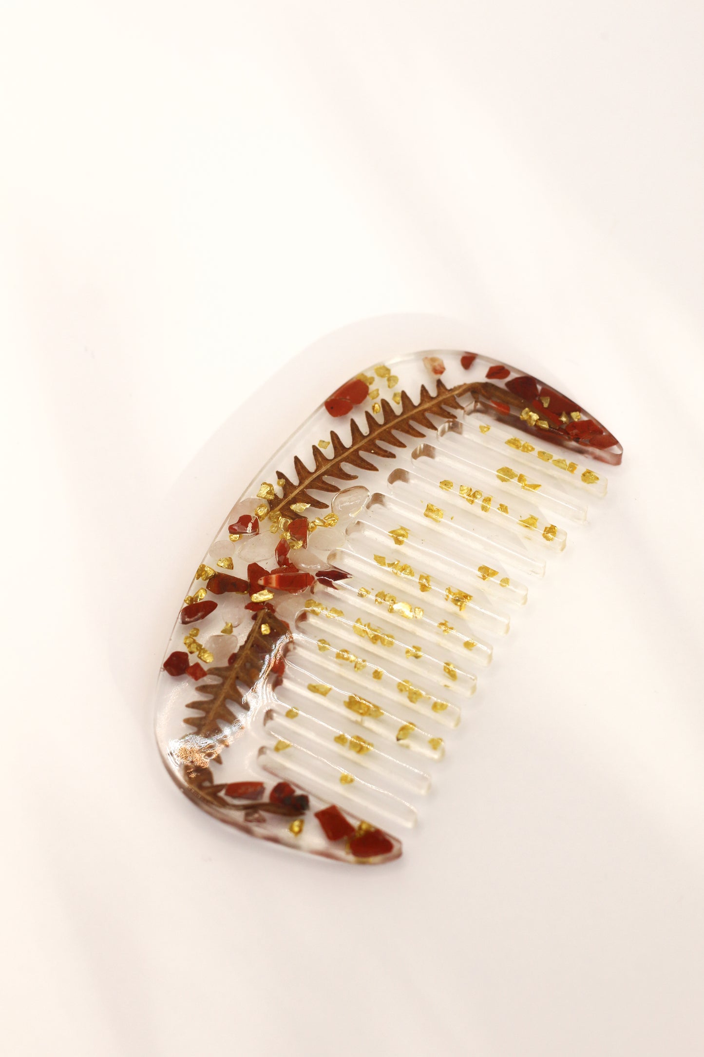 Small red jasper comb 01