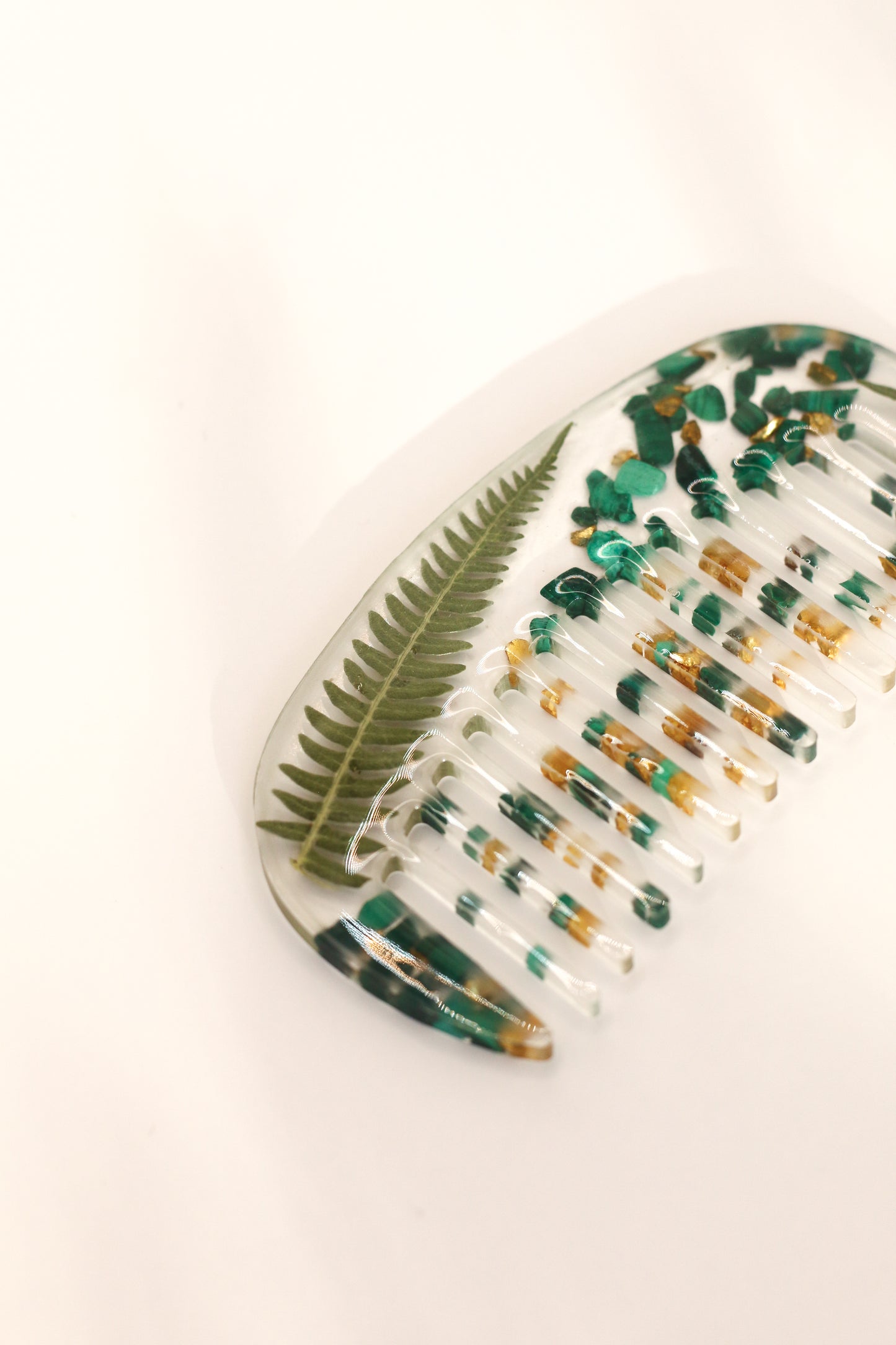 Petit peigne malachite 03