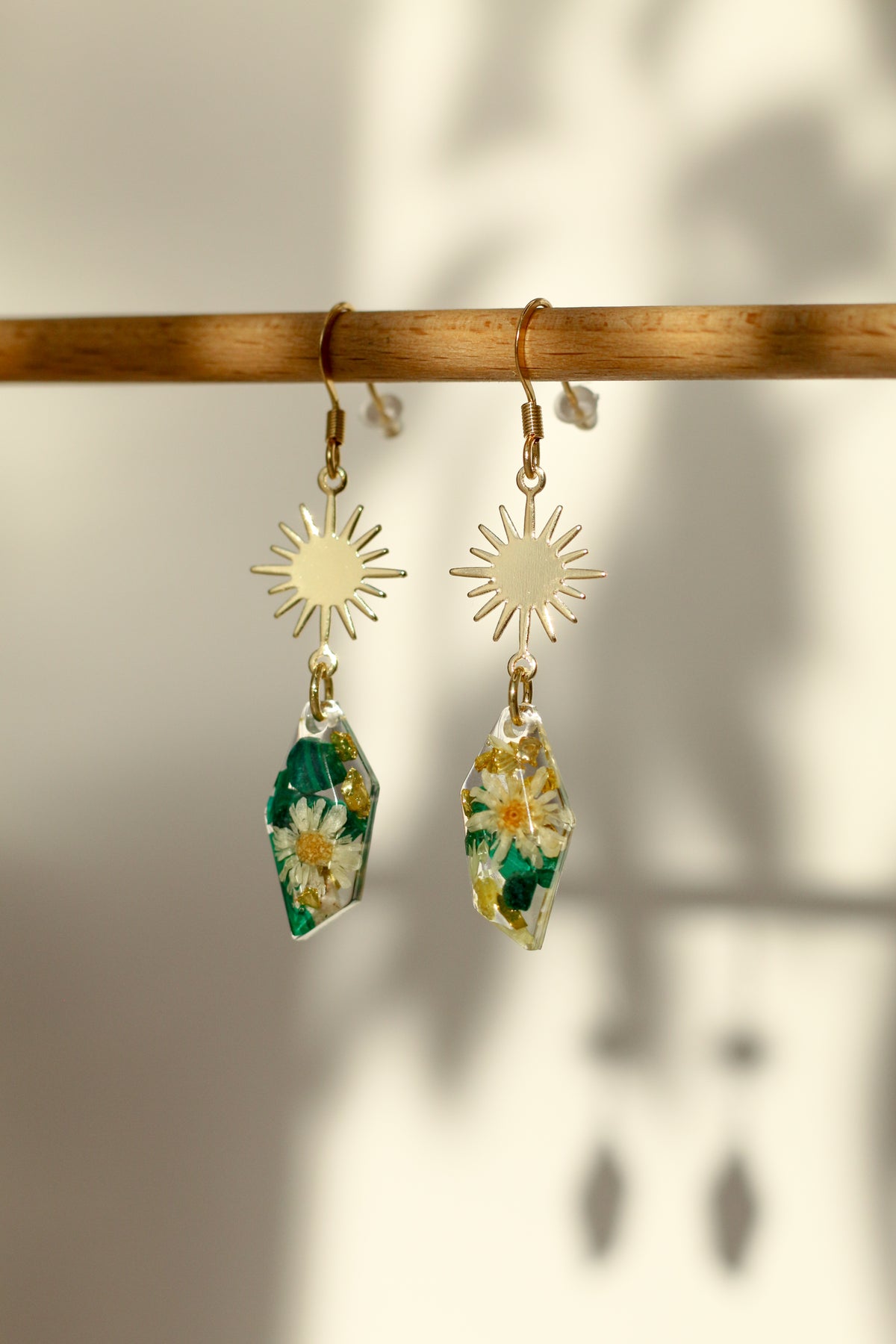 Floral malachite earrings - crystal