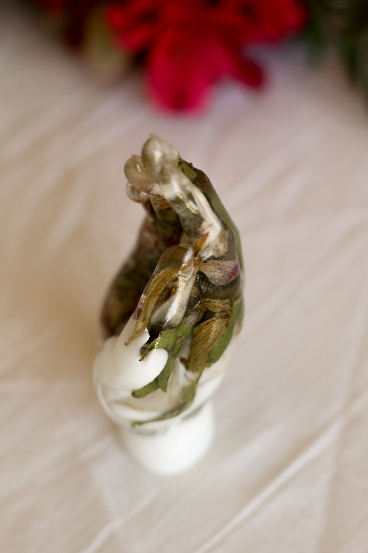 Hand statuette n°05