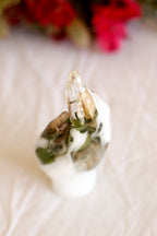 Hand statuette n°06