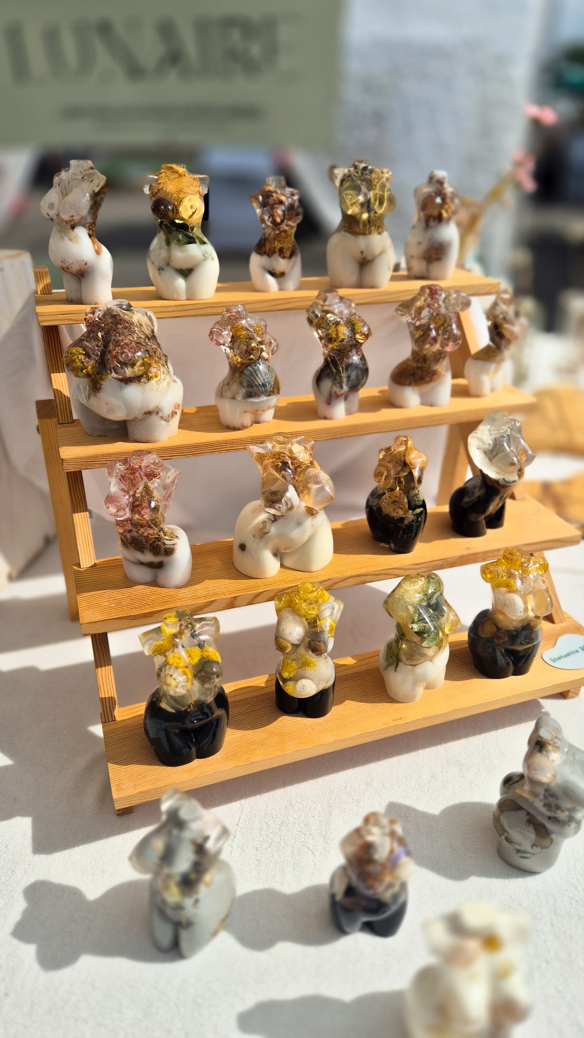 Les statuettes