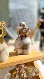 Les statuettes
