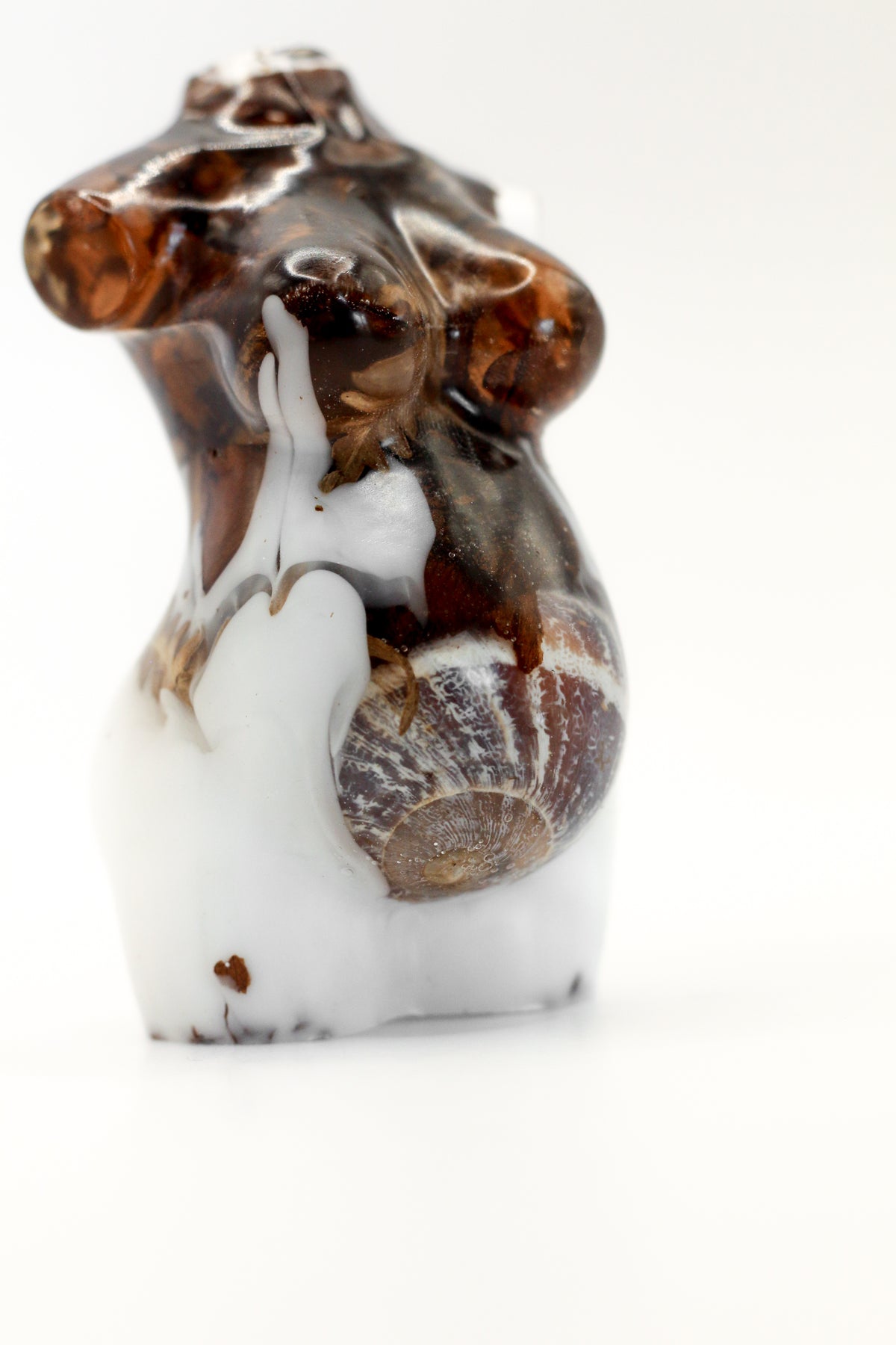 Statuette of a pregnant woman no. 37