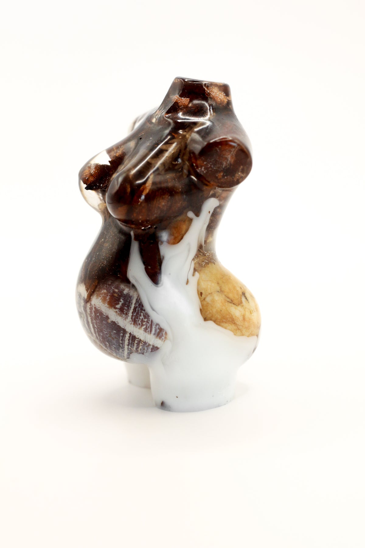 Statuette of a pregnant woman no. 37