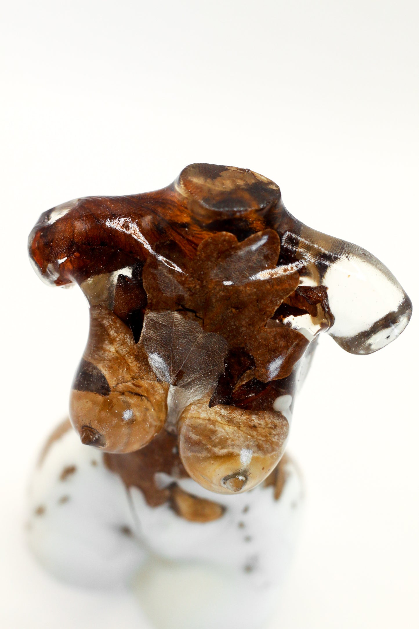 Statuette of a woman no. 35