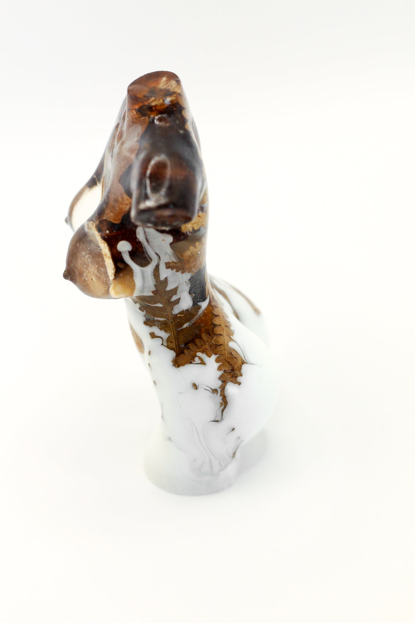 Statuette of a woman no. 35