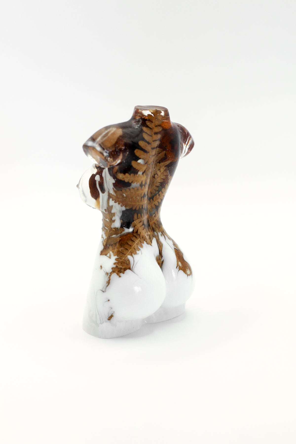 Statuette of a woman no. 35