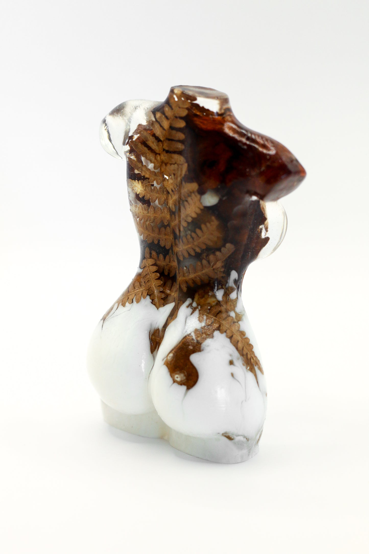 Statuette of a woman no. 35