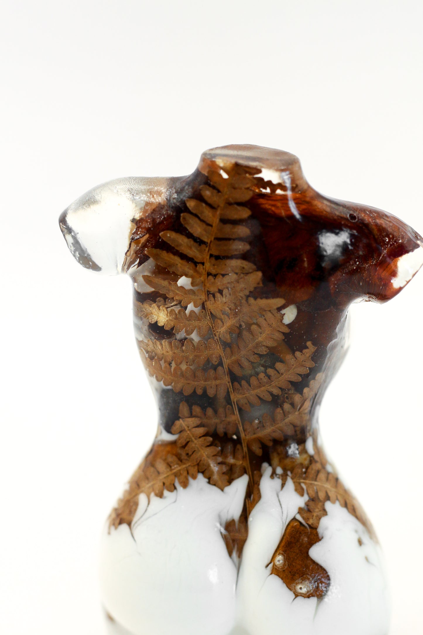 Statuette of a woman no. 35