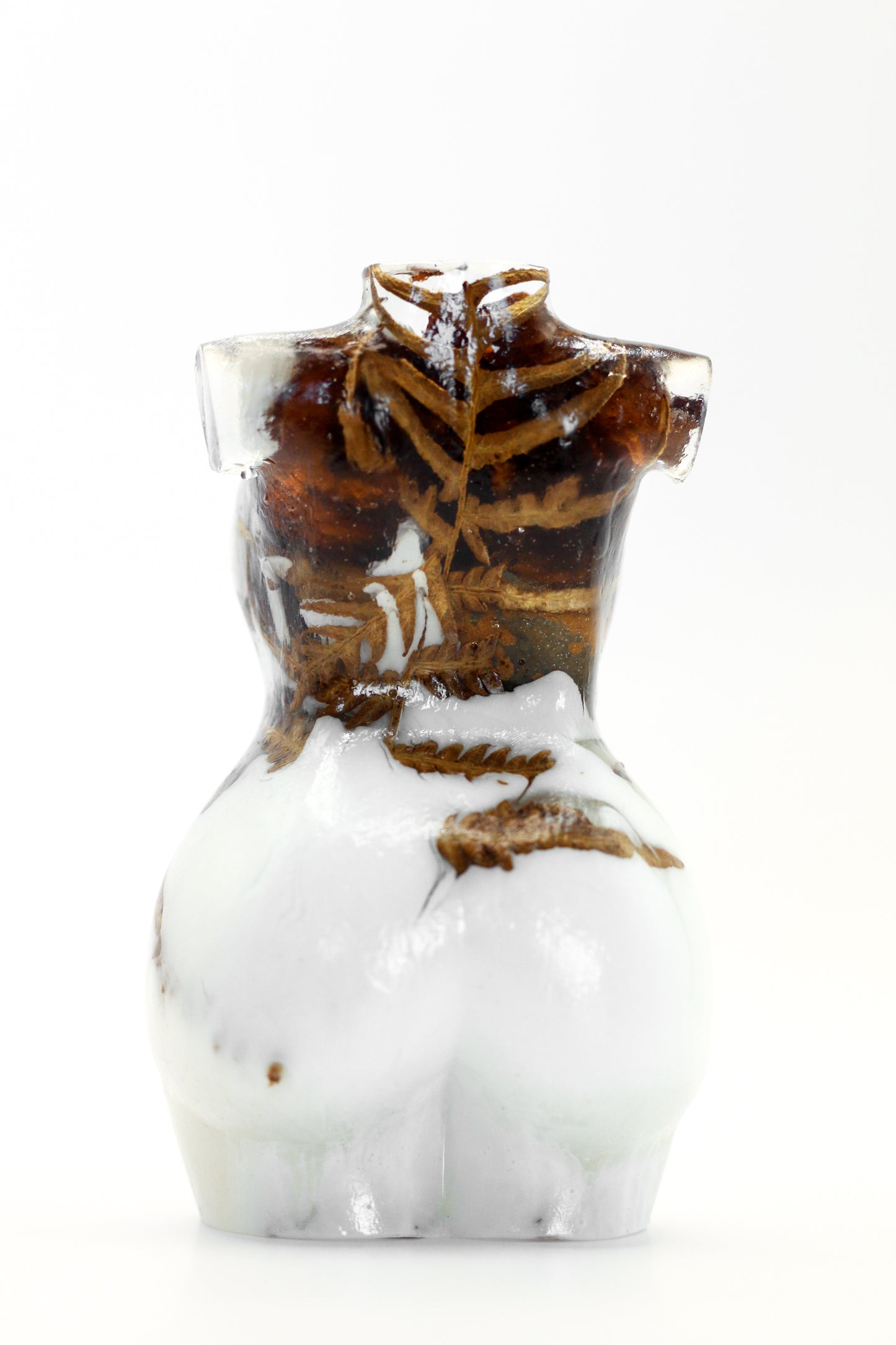 Statuette of a woman no. 36