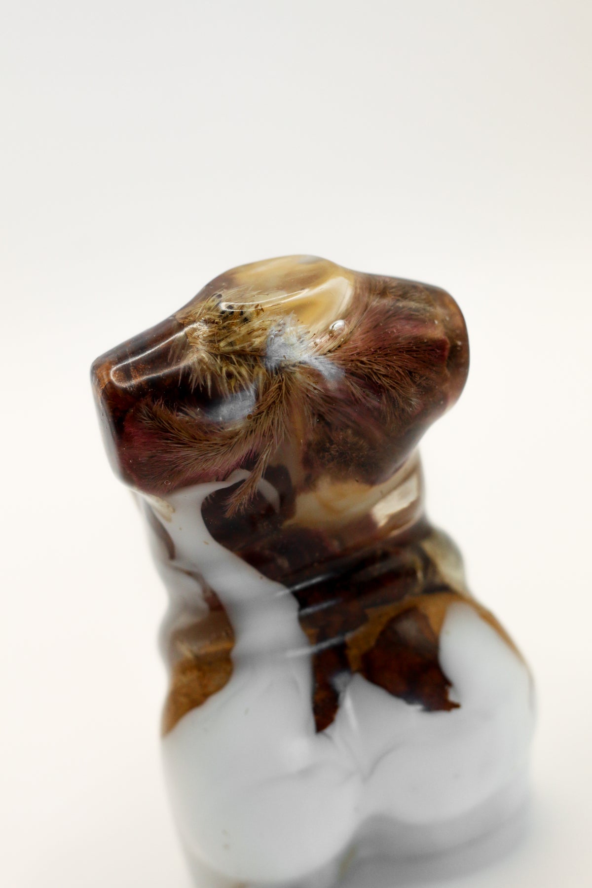 Statuette of a woman no. 34