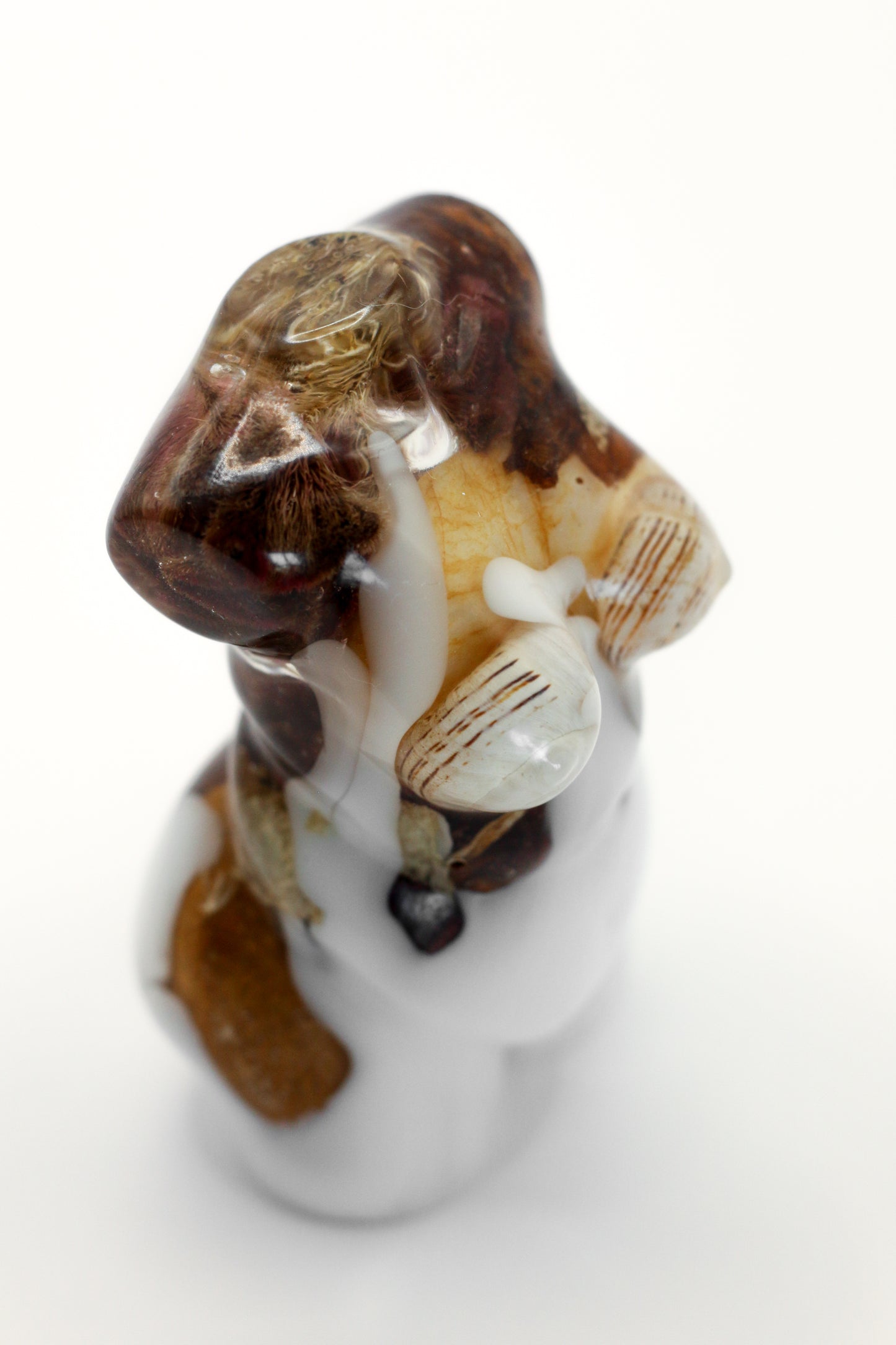 Statuette of a woman no. 34