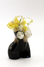 Statuette of a woman no. 24