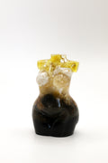 Statuette of a woman no. 25