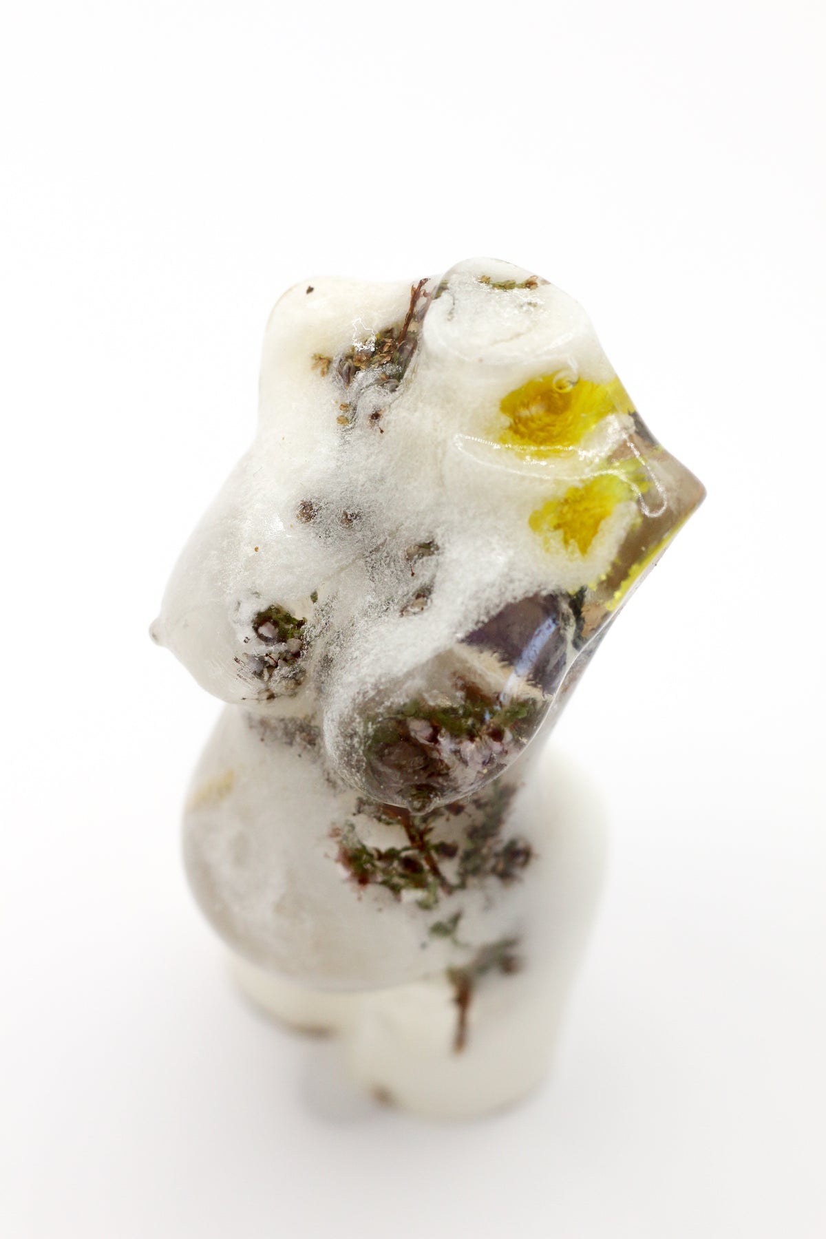 Pregnant woman statuette no. 27