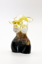 Statuette of a woman no. 28