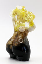 Statuette of a woman no. 28