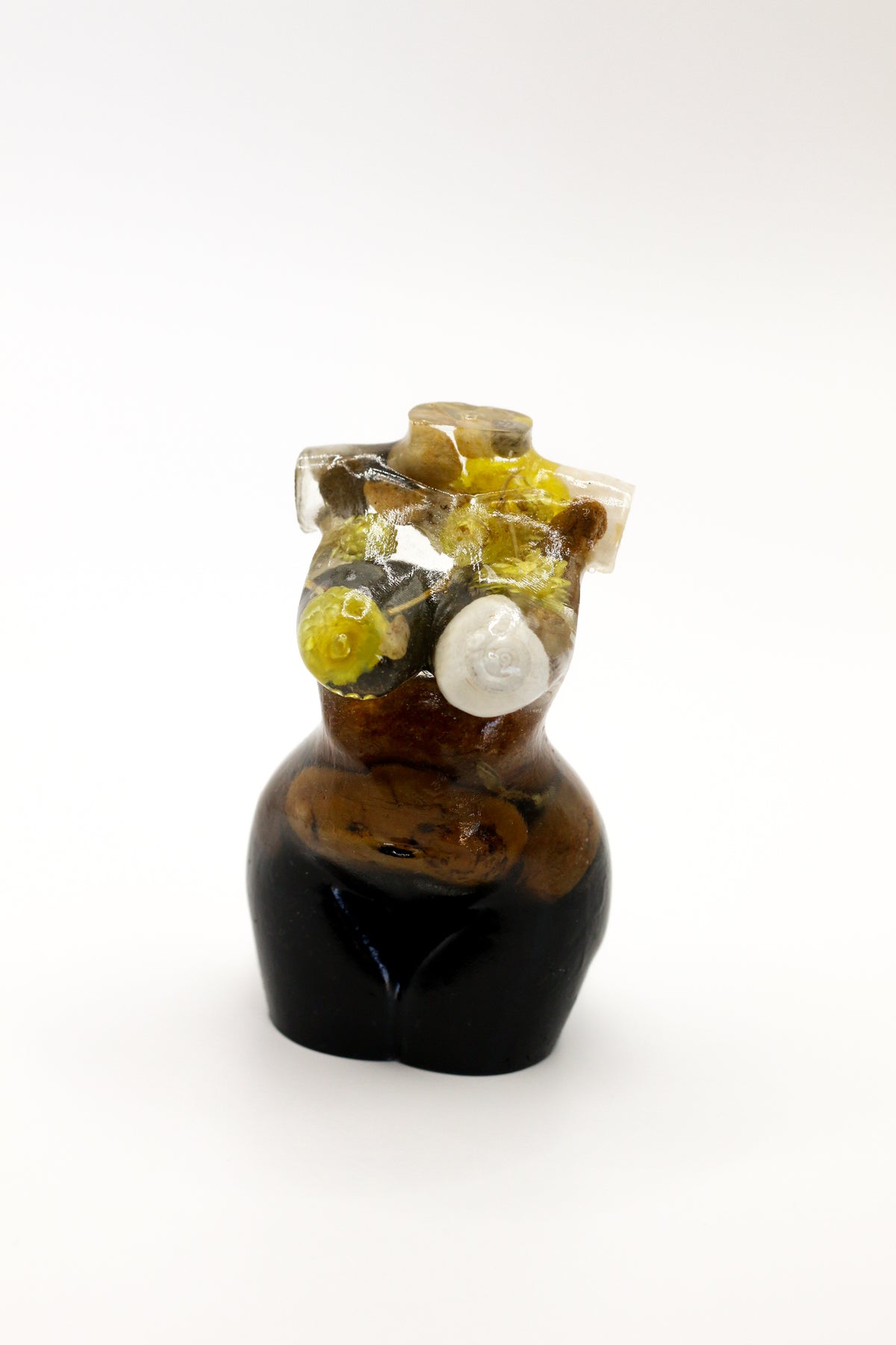 Statuette of a woman no. 29