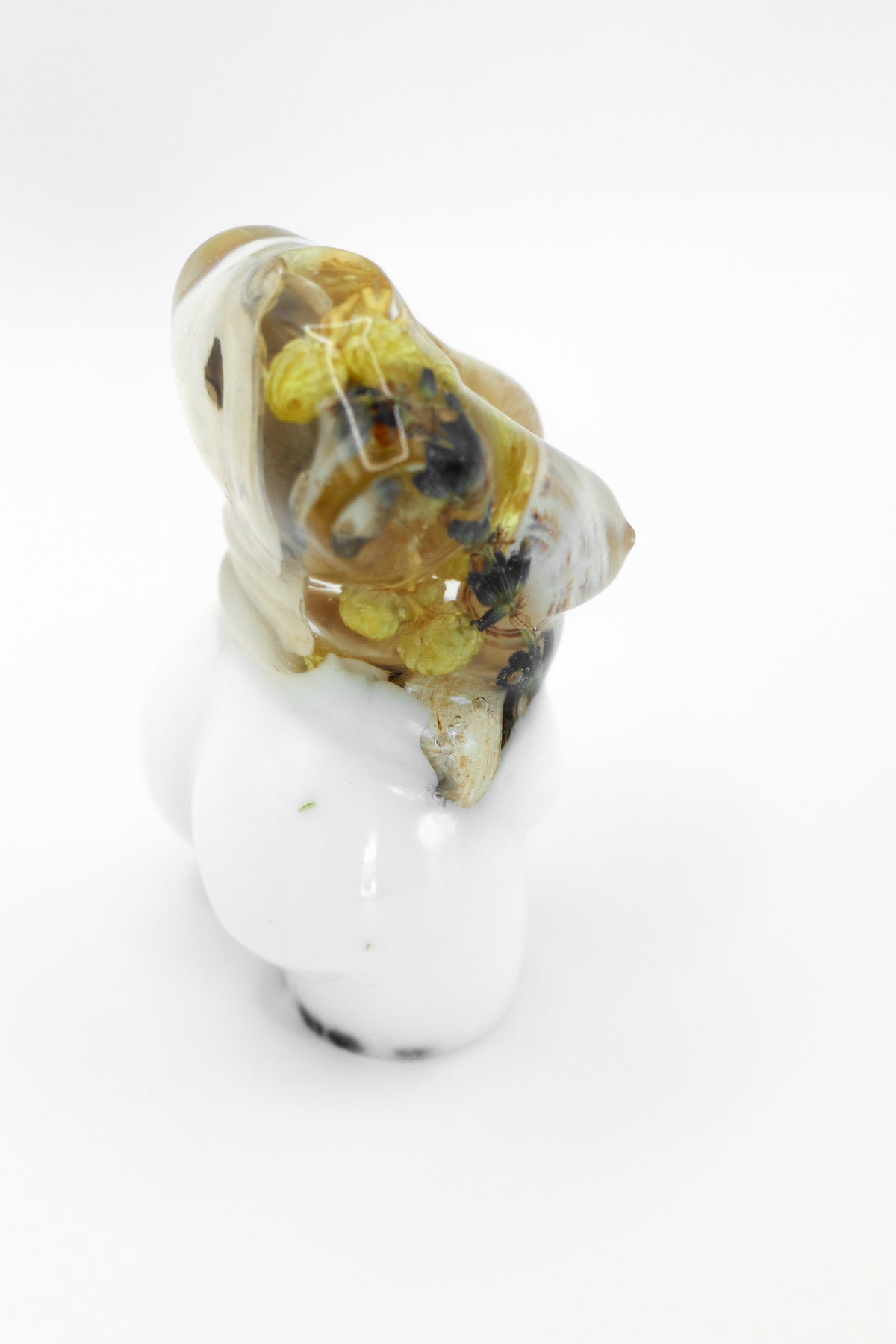 Statuette of a woman no. 32