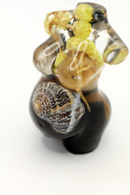 Pregnant woman statuette no. 33