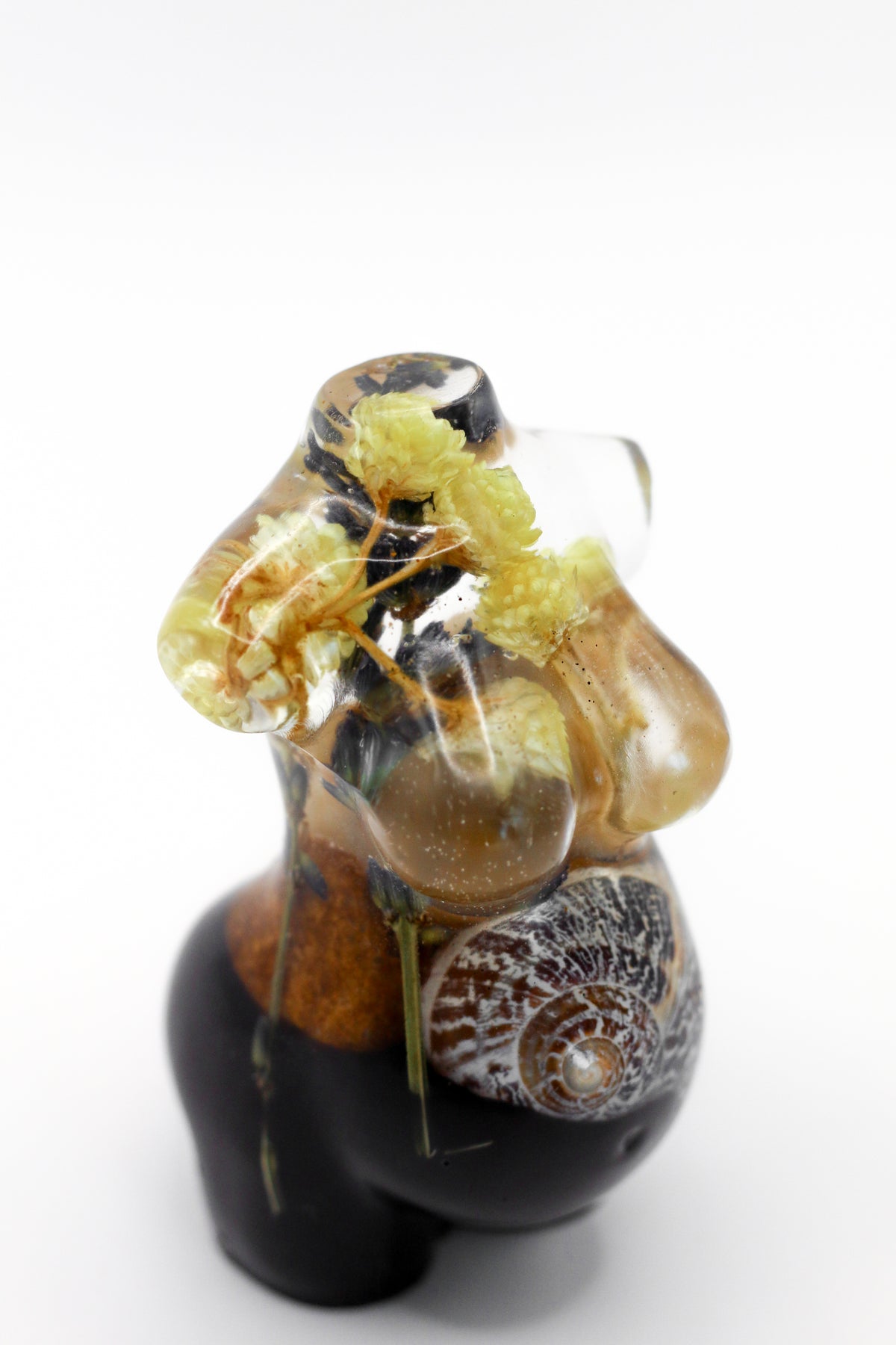 Pregnant woman statuette no. 33