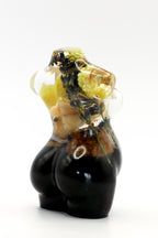Pregnant woman statuette no. 33