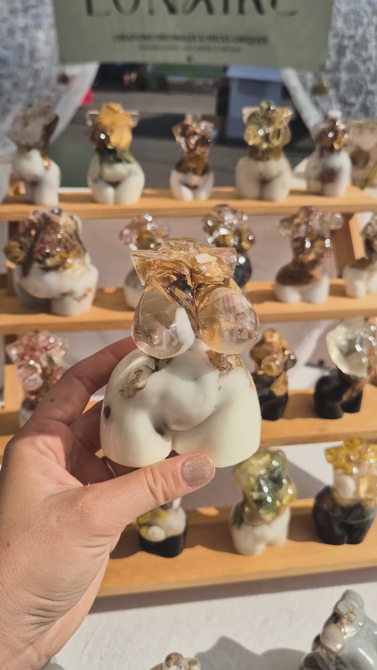 Les statuettes