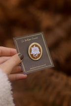 Broche camée orange