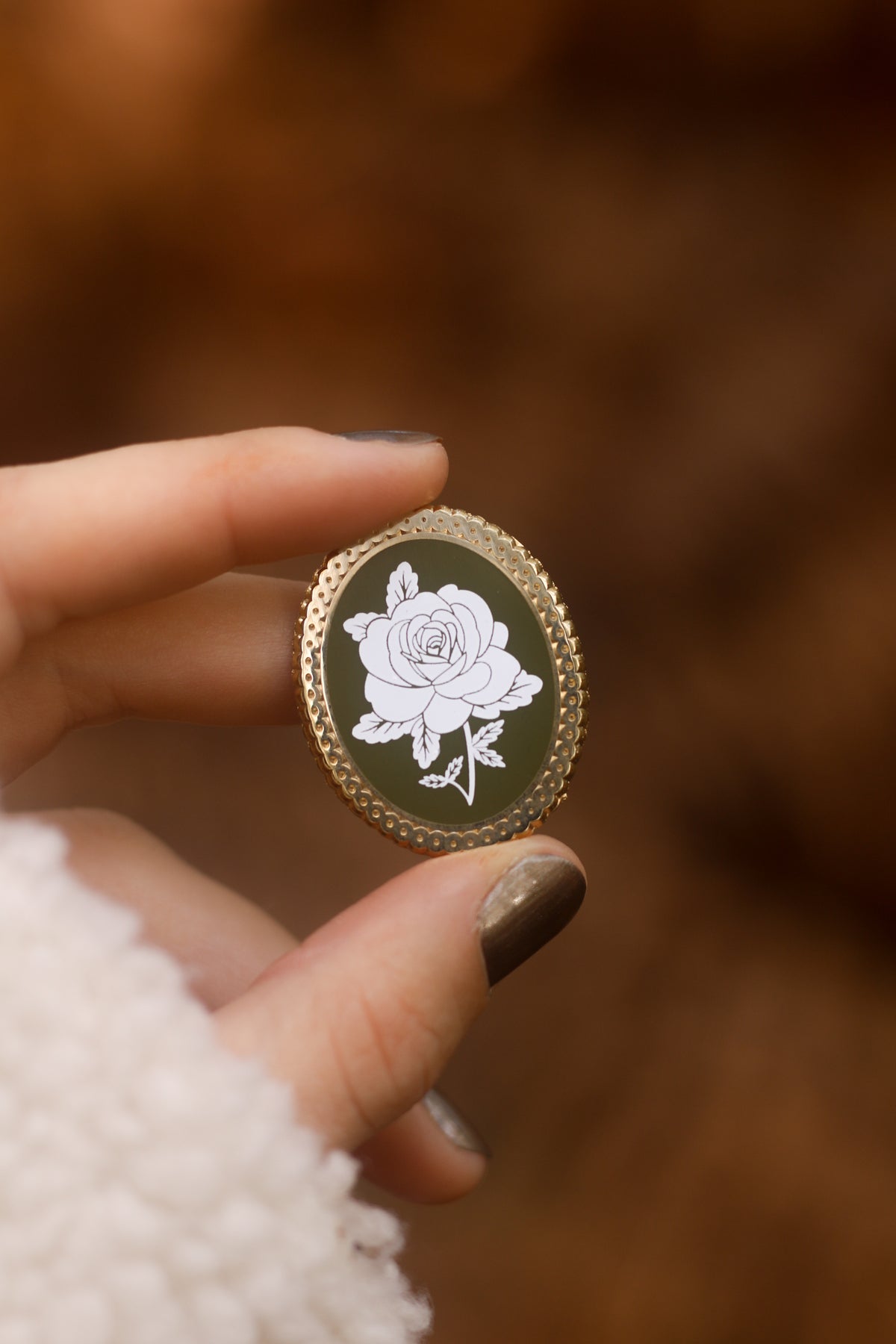 Lot de 2 broches camée