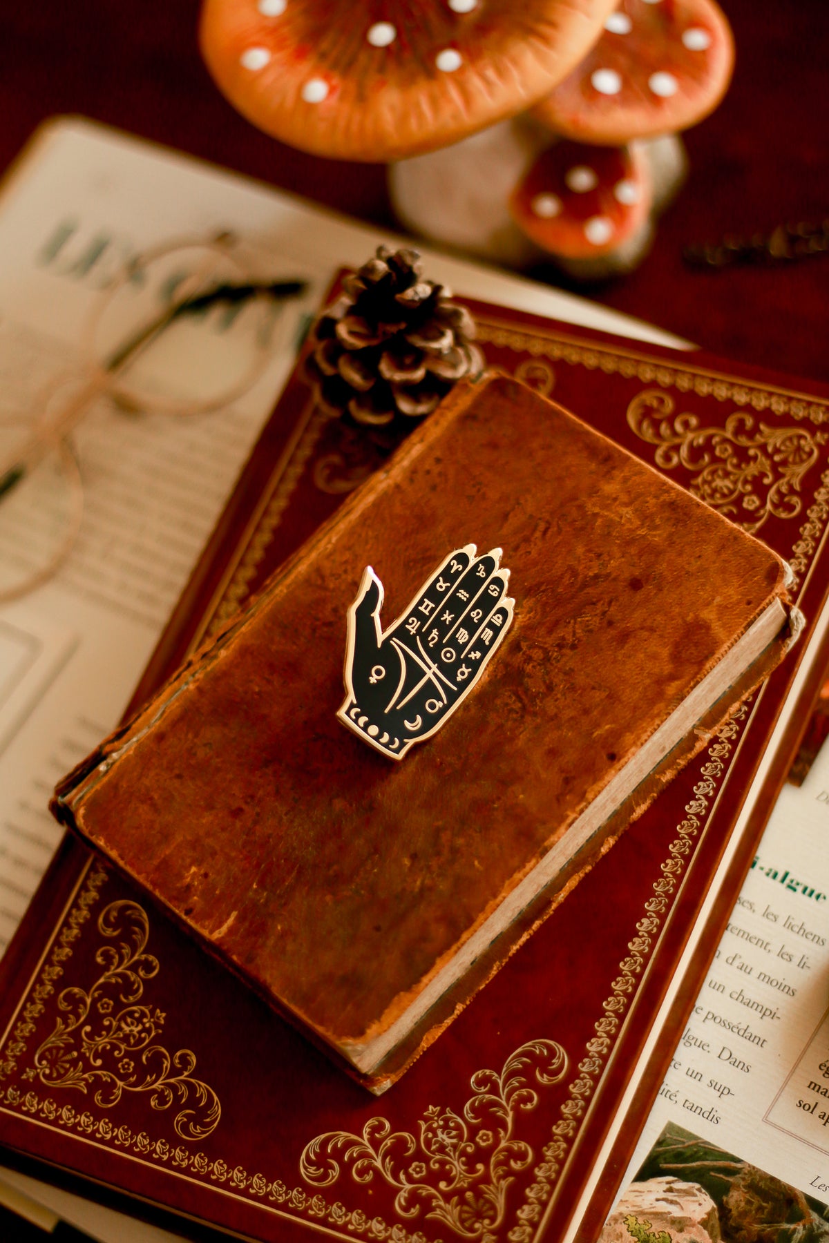 Pin's main de chiromancie
